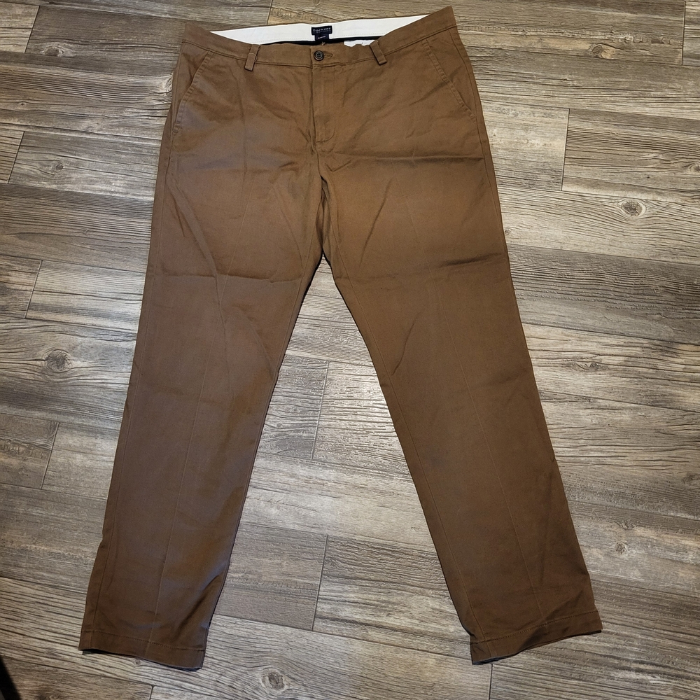 DOCKERS | Men's Brown Pants